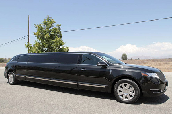 Baltimore 8 Passenger Limo